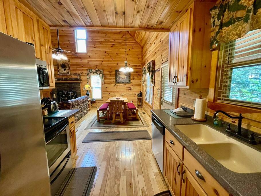 Cabin 2 Bed Close To Helen Hot Tub #15 エクステリア 写真